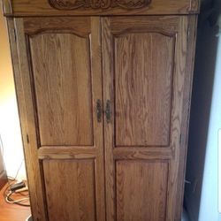 BEAUTIFUL SOLID OAK ALL IN ONE DESK