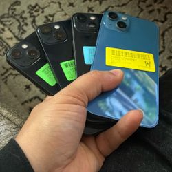 iPhone 13 128GB Unlocked 
