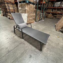 Assembled- Adjustable Pool Lounge Chair with Lumbar Pillow. Gray-350 pounds weight Capacity 