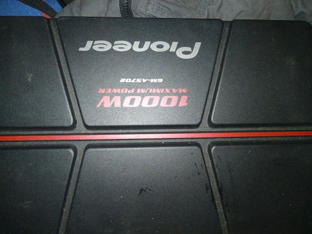 Pioneer, N Kenwood Amps