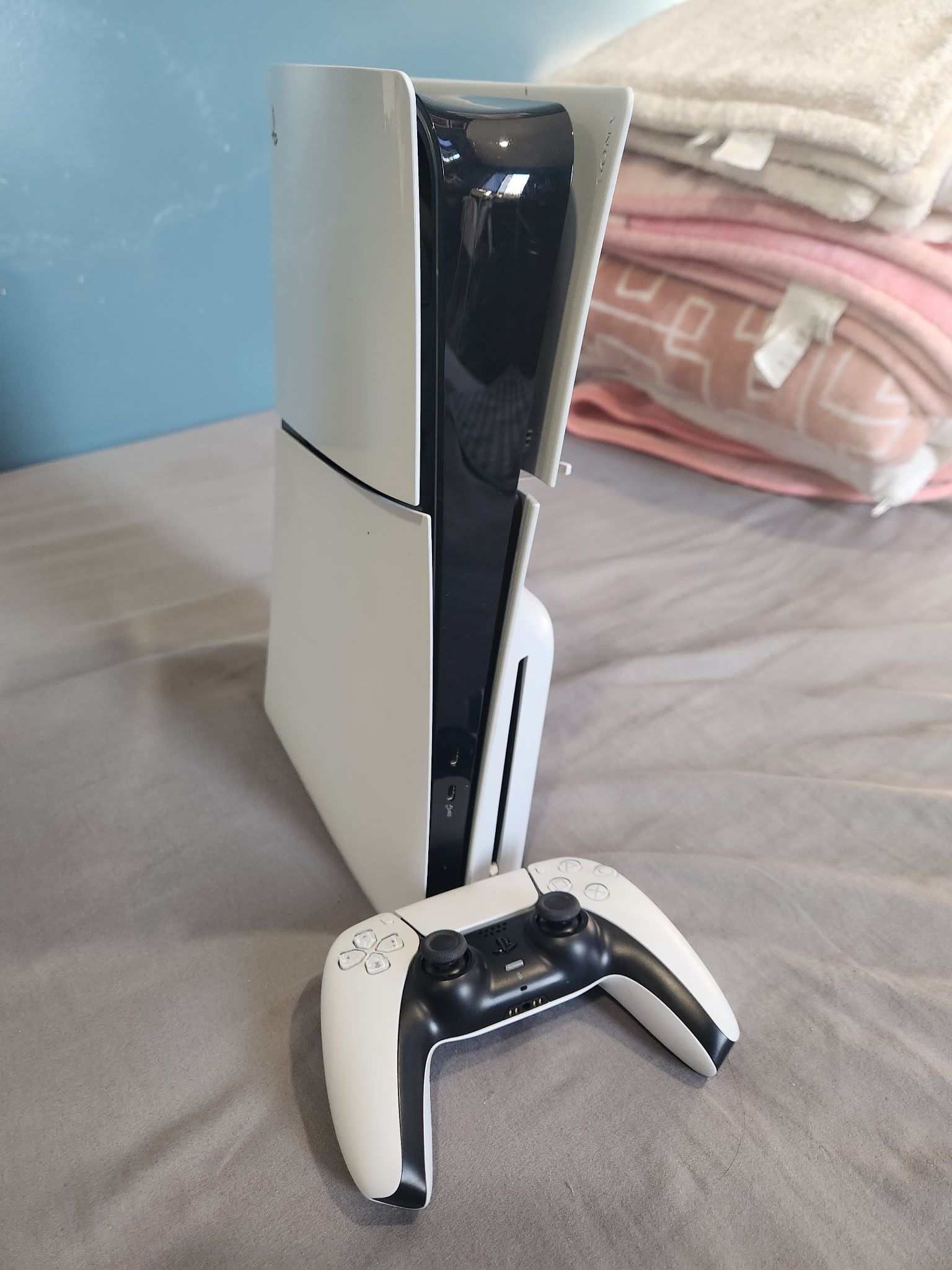 PS5 Slim Disk Version