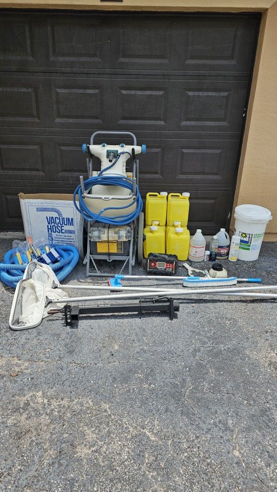 Hammer Head Pool Vacuum With Cart And Hitch Mount + Charger Hose Heads Testers