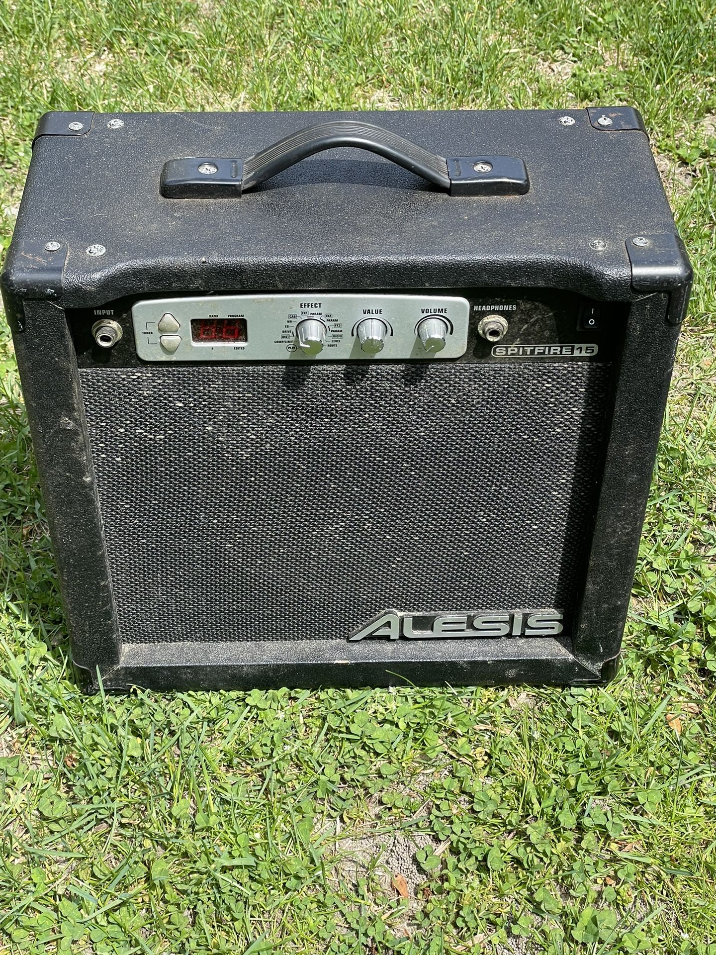 Alesis Spitfire 15 Guitar Amp