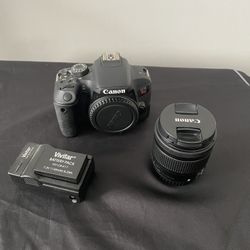 Canon EOS Rebel T7i with 18-55mm Lens 