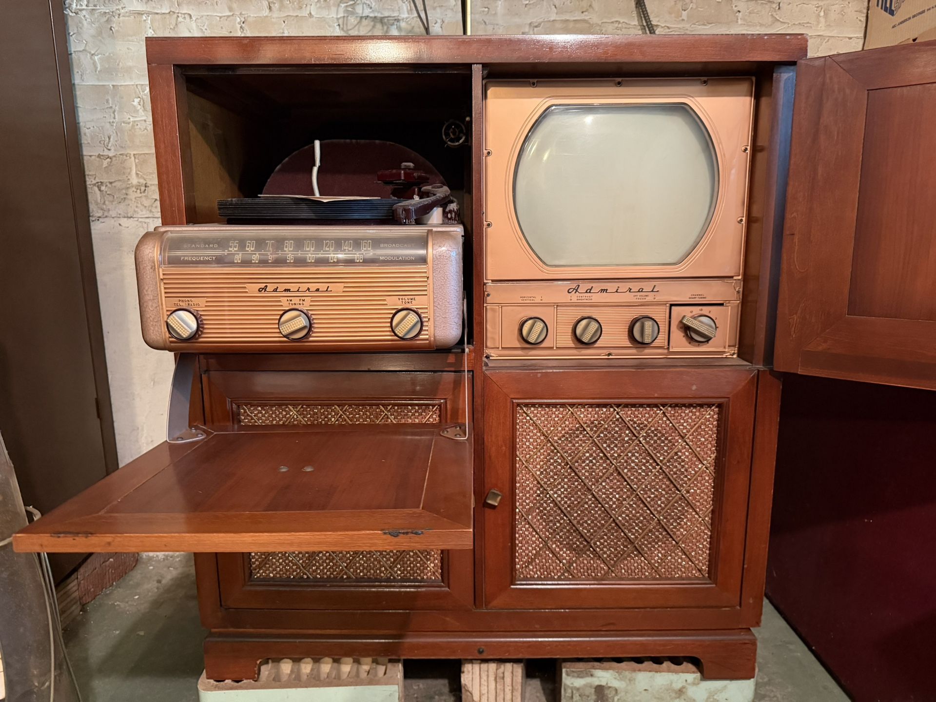 Vintage Admiral TV