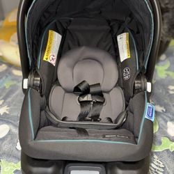 NEW Graco Infant Car seat & Base