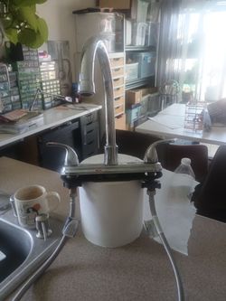 Kitchen faucet