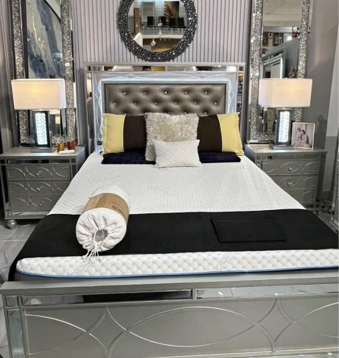 King bedroom silver 4 pieces NEW led lights bed