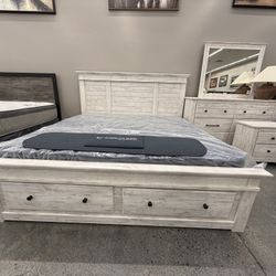 4 PC KING BEDROOM SET 