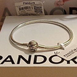 Pandora Authentic Brand New Sterling Silver Signature Knot Bracelet 7.5 Inch 