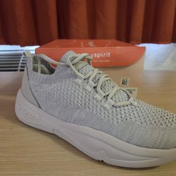 Womens Easy Spirit Size 10