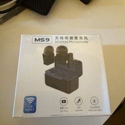 Wireless Lavalier Mic Brand New 