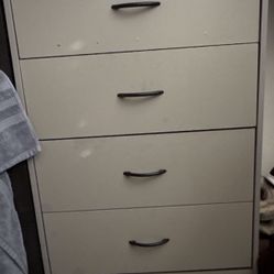 5 drawer dresser chest of drawers tall  furniture  bedroom 