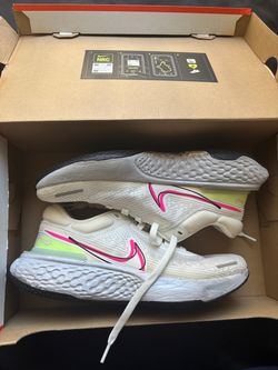 Nike zoom runner shoe