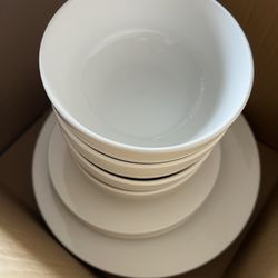 Studio Nova Dishware Set