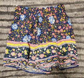 NWOT Floral, drawstring, flowy shorts, size M