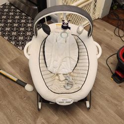 Graco Swing With Portable Bouncer 