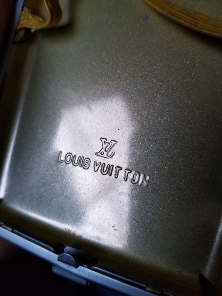 Louis Vuitton Cigarette Case – yourvintagelvoe