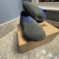 Yeezy Knit RNR (6.5, With box)