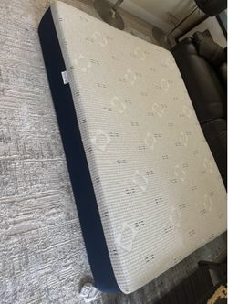Seally sleepy memory foam mattress queen