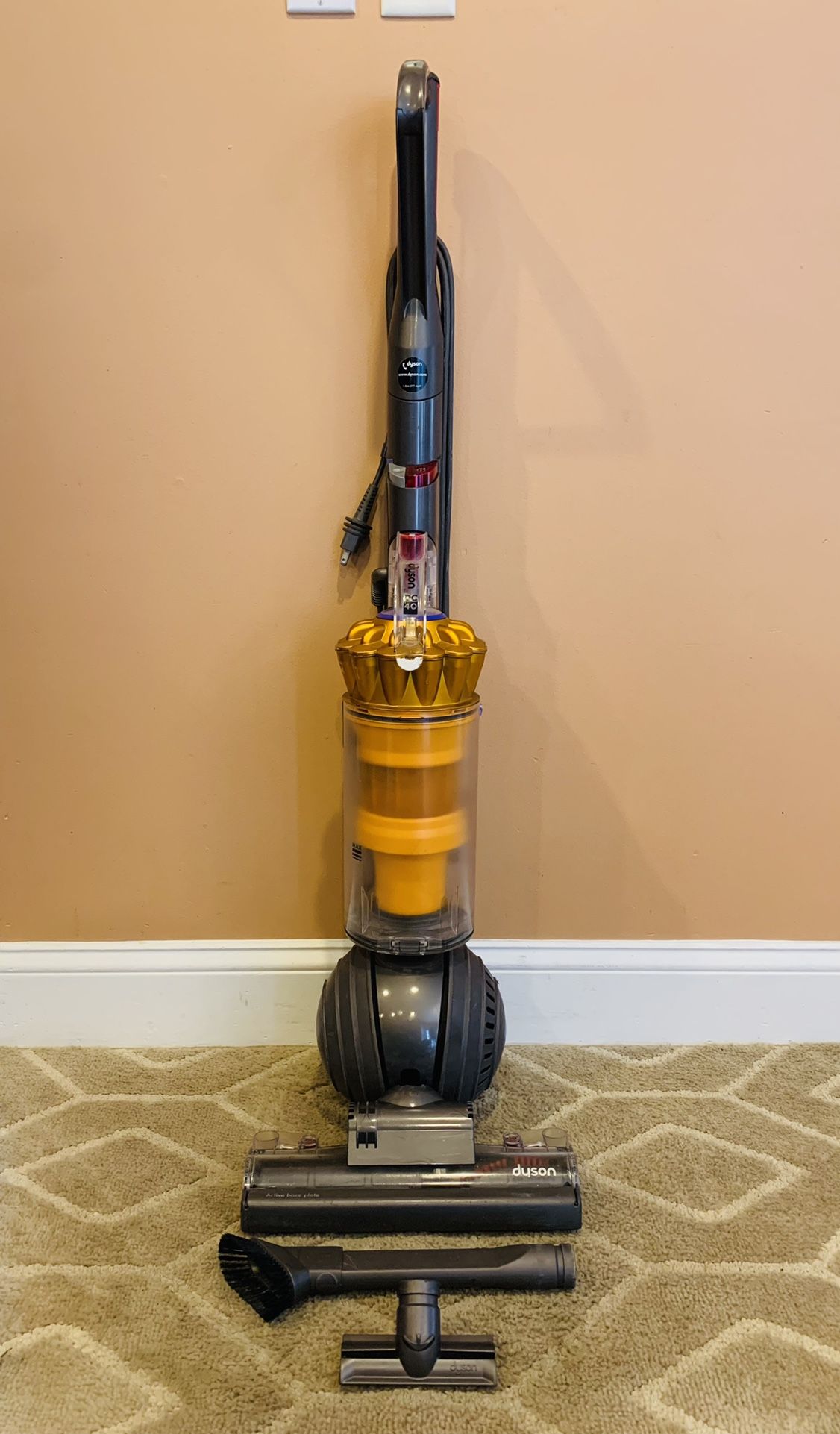 Dyson Dc 40 Vacuum Cleaner