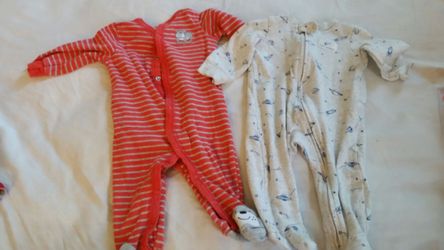 2 baby body suits. 6 months