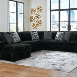 New 4pc Midnight-madness Sectional