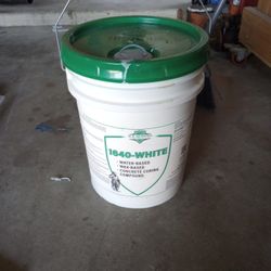White Concrete Curing Compound, 5 Gal
