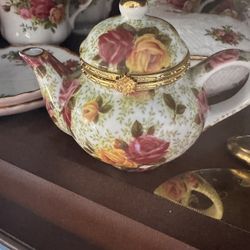 $15 Vintage Floral Tea Pot Trinket Box: Formalities by Baum Bros