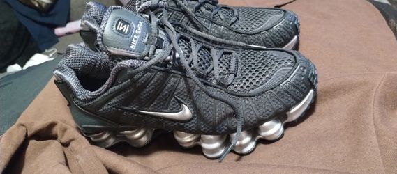 Nike Shox Black and Silver Sneakers
