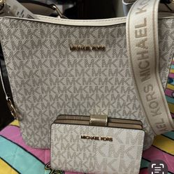 MICHAEL KORS PURSE AND WALLET
