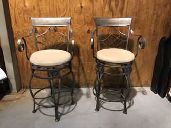 Swivel stools