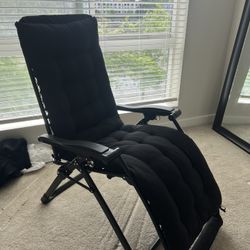Cushioned Reclining Chair