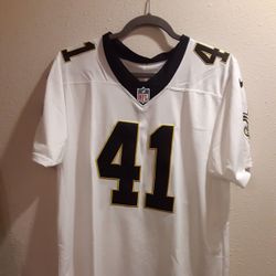 Mens Kamara Jersey fits like Meduim-Large