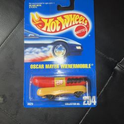 Hot Wheels Oscar Mayer Wienermobile