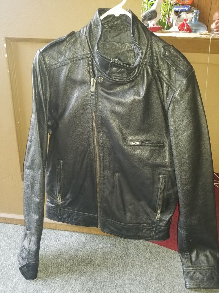 COMUNE LEATHER GOODS INTL. MMXII mens Size M
