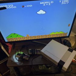 Nintendo NES system console with 3 controllers & Mario duckhunt, $120 firm no trades! NEW HDMI CONVERTER available $20, additional games are $10-$25 e