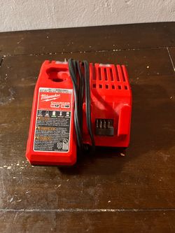 Milwaukee battery charger