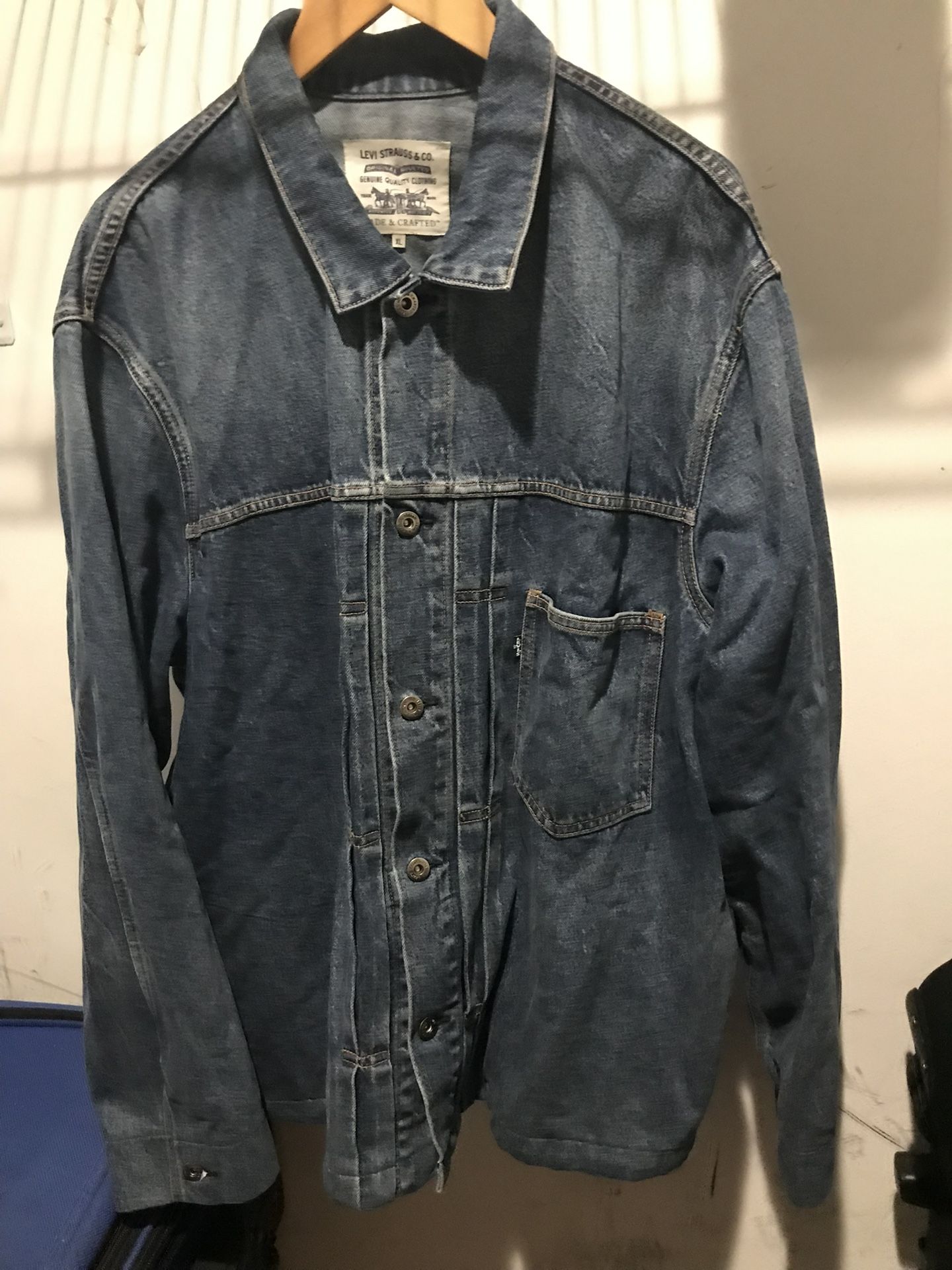 Levis Made and Crafted  Men’s Top