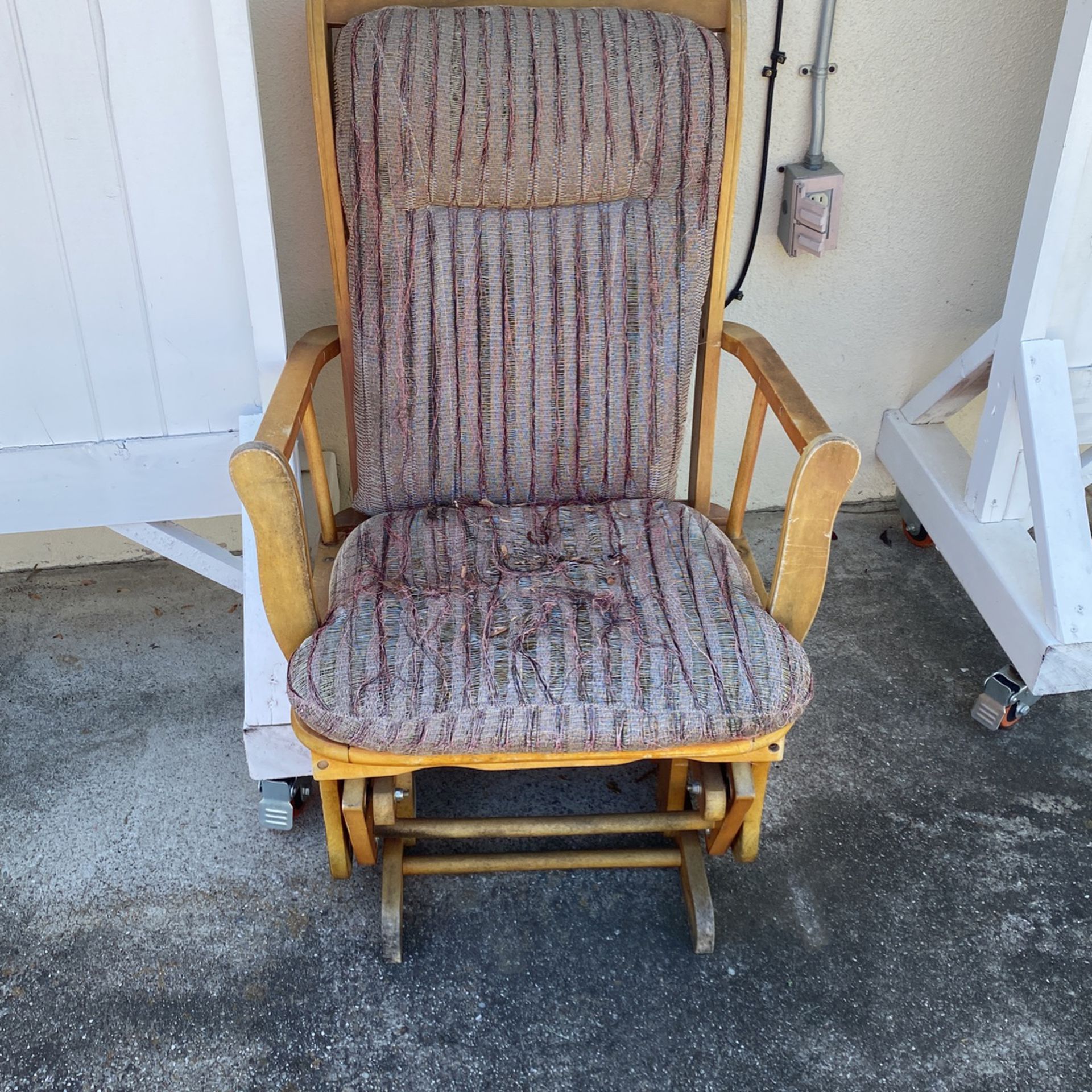 Rocking Chair Free