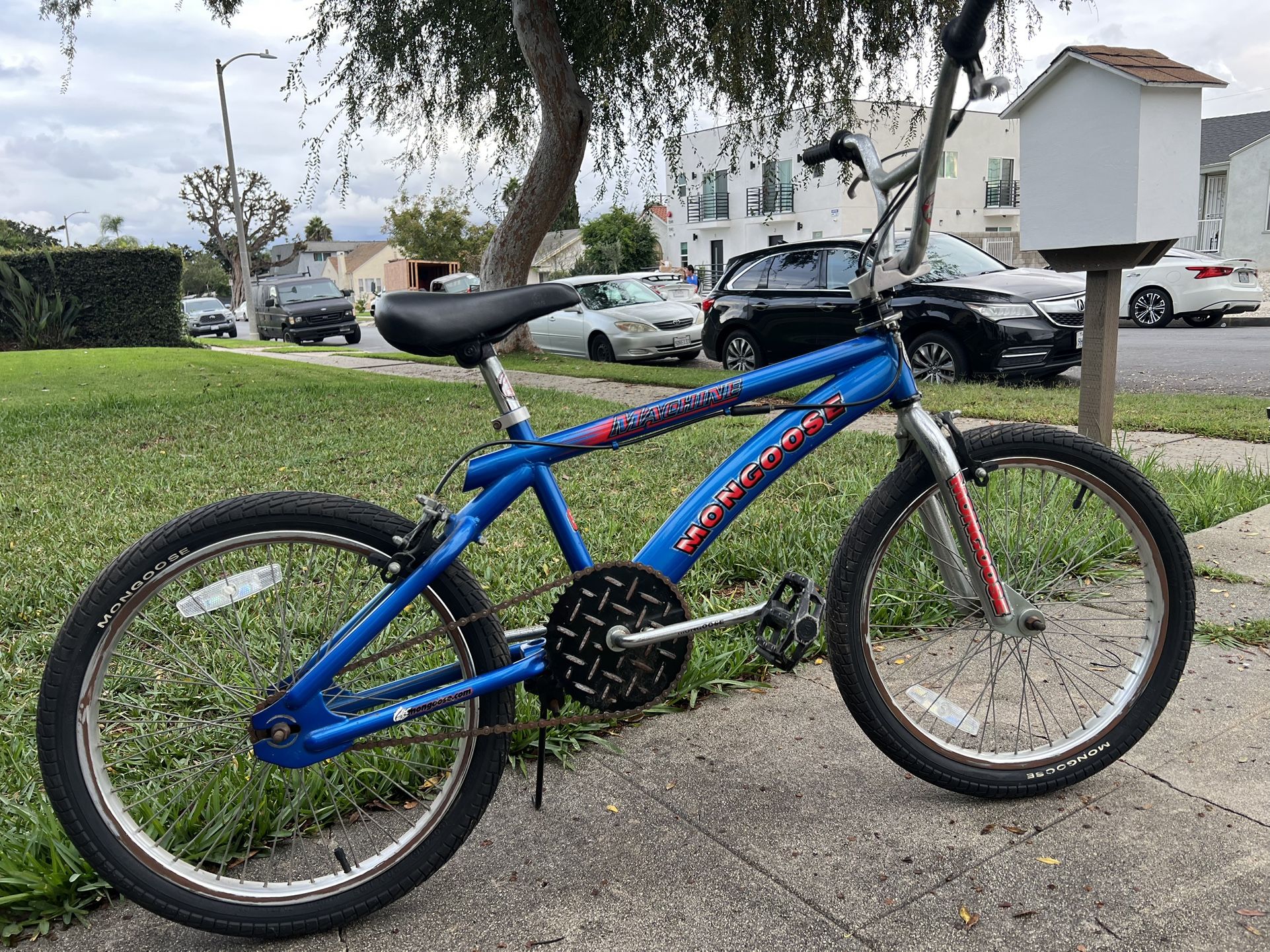 Mongoose Machine 20” BMX Freestyle Gyro Bike Classic Frame Over 20year Old BMX. 2003 Rides Perfect.