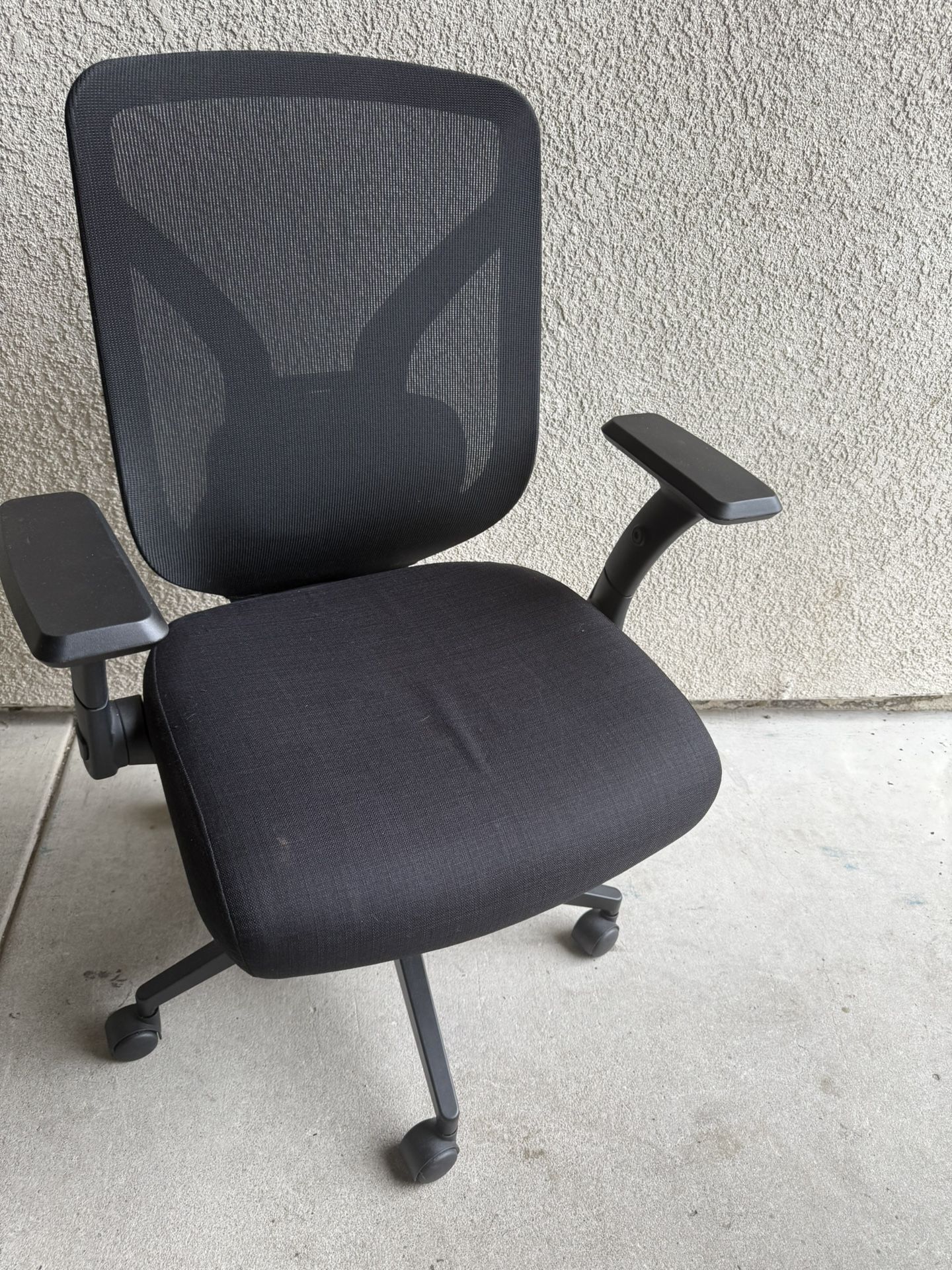 Desk Chair Like New