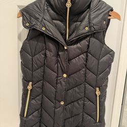 Michael Kors Black Puffer Vest With Gold Accents Size Small 