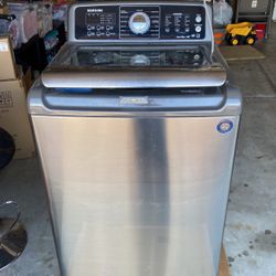 Samsung 4.7 Cu Ft / 27 Inch Washing Machine In  Good Condition  !!