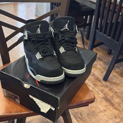 Jordan 4’s black canvas size 10 men’s