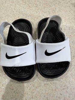 Nike Kawa Toddler Slides size 4c