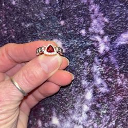 SS925 Garnet Ring Size 7. #5010