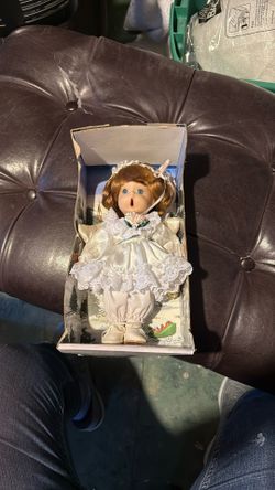 Angel Christmas Carol, Doll