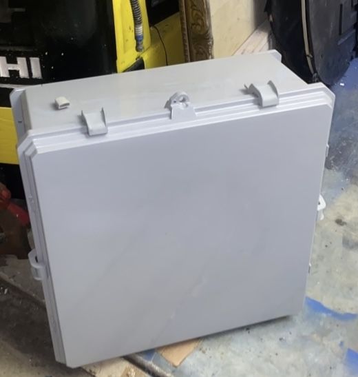 ⚡ Ventev Poly Case Enclosure 24x24x10 – Brand New ⚡ ✅ Brand new – opened box only ✅ Includes back plate, breakers, lock, wires, and other items ✅ Ori