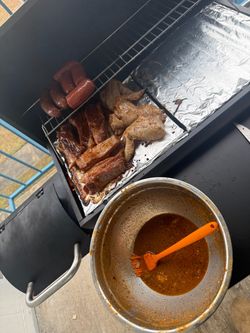 Grill / smoker